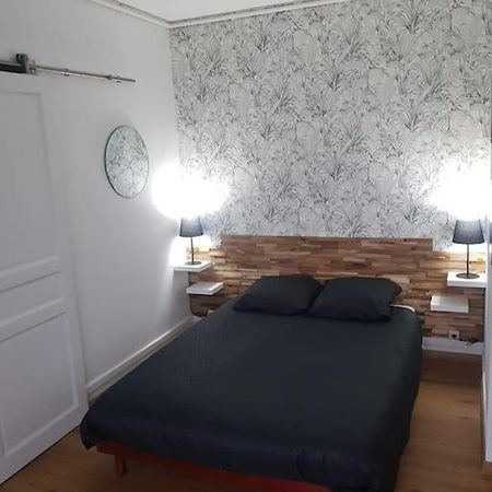 Le Studio Du Quai Charleville-Mezieres Luaran gambar