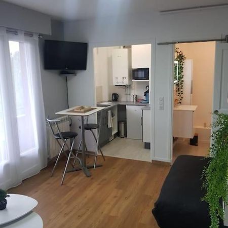 Le Studio Du Quai Charleville-Mezieres Luaran gambar