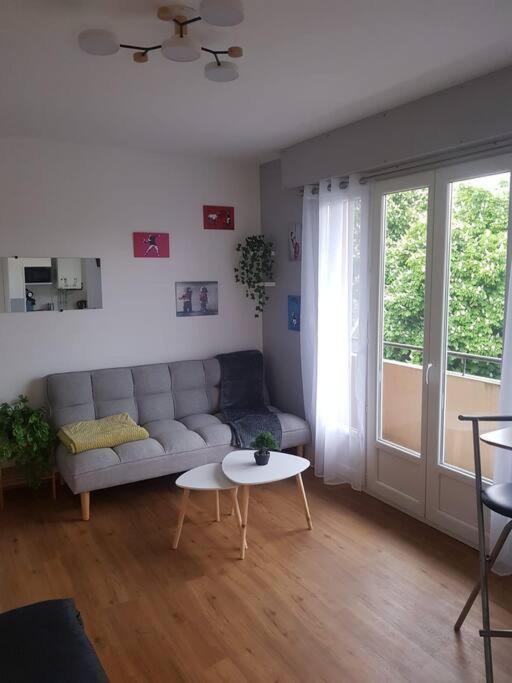 Le Studio Du Quai Charleville-Mezieres Luaran gambar