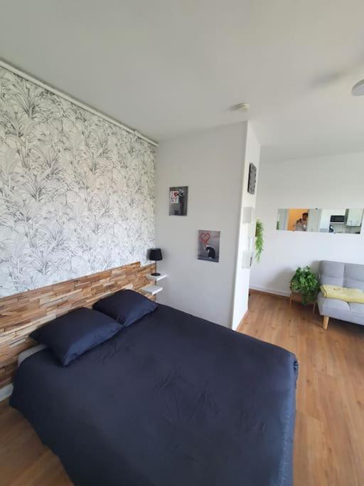 Le Studio Du Quai Charleville-Mezieres Luaran gambar